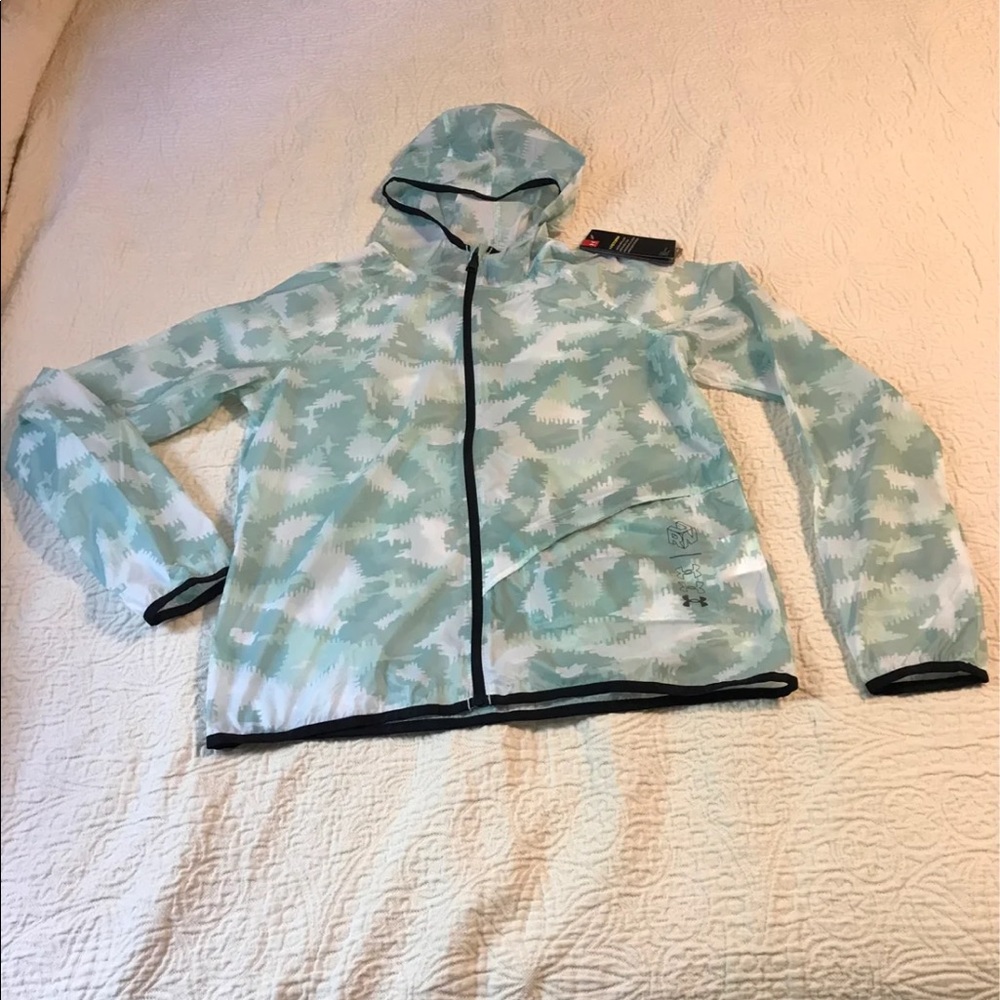 Under armour HeatGear jacket size Medium